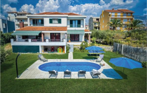 Гостиница Holiday Home Stobrec with Sea View V  Сплит
